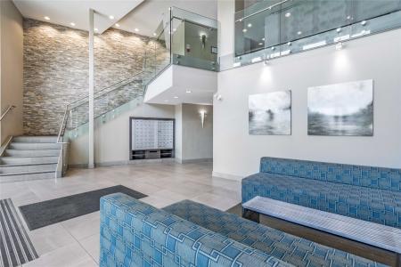 935 ACADEMY WAY, Kelowna, Colombia Británica V1V 3A9, Canadá