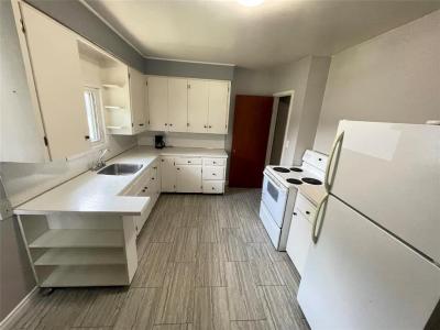 253 DUFFERIN STREET, Carberry, Manitoba R0K 0H0, Canada