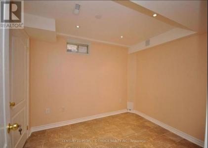 5689 SIDMOUTH STREET, Mississauga (east Credit), Ontario L5V 2H1, CANADÁ