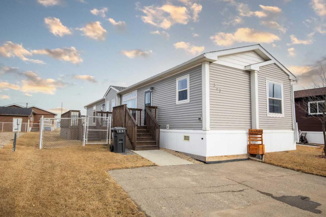 10615 88 STREET, Grande Prairie, 阿爾伯塔 T8X 1P5, 加拿大