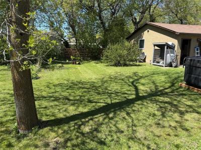 240 MCKENZIE STREET SOUTH, Shoal Lake, Manitoba R0J 1Z0, Canada