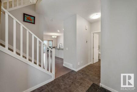 31 RIVIERE TERRACE, St. Albert, Alberta T8N 7N9, Canada
