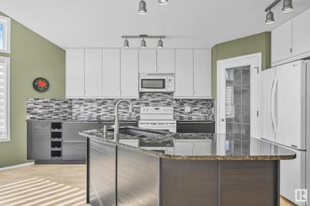 259 DUNVEGAN ROAD NW, Edmonton, Alberta T5L 5E5, Canadá