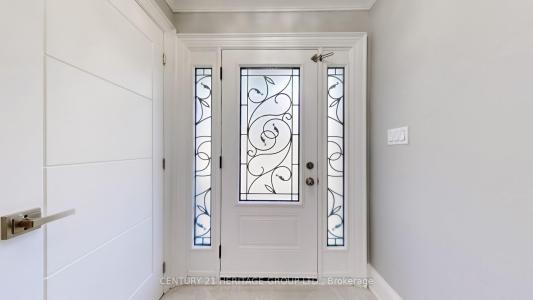 321 BETTY ANN DRIVE, Toronto, Ontario M2R 1B4, Canadá