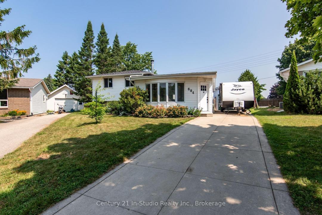 684 JOHNSTON CRESCENT, Kincardine, Ontario N2Z 1S4, Canadá