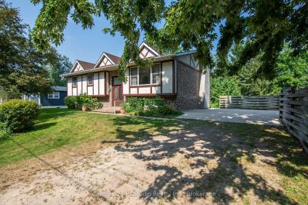 3 GLADSTONE STREET, Huron-Kinloss-, Ontario N0G 2R0, Canada