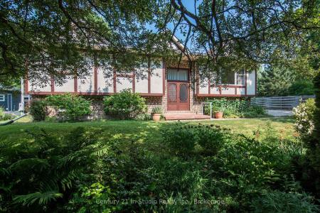 3 GLADSTONE STREET, Huron-Kinloss-, Ontario N0G 2R0, Canada