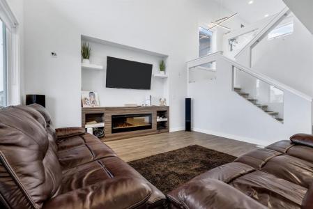 31 HIGHPARK DRIVE, Winnipeg, מניטובה R3Y 2A7, קנדה 