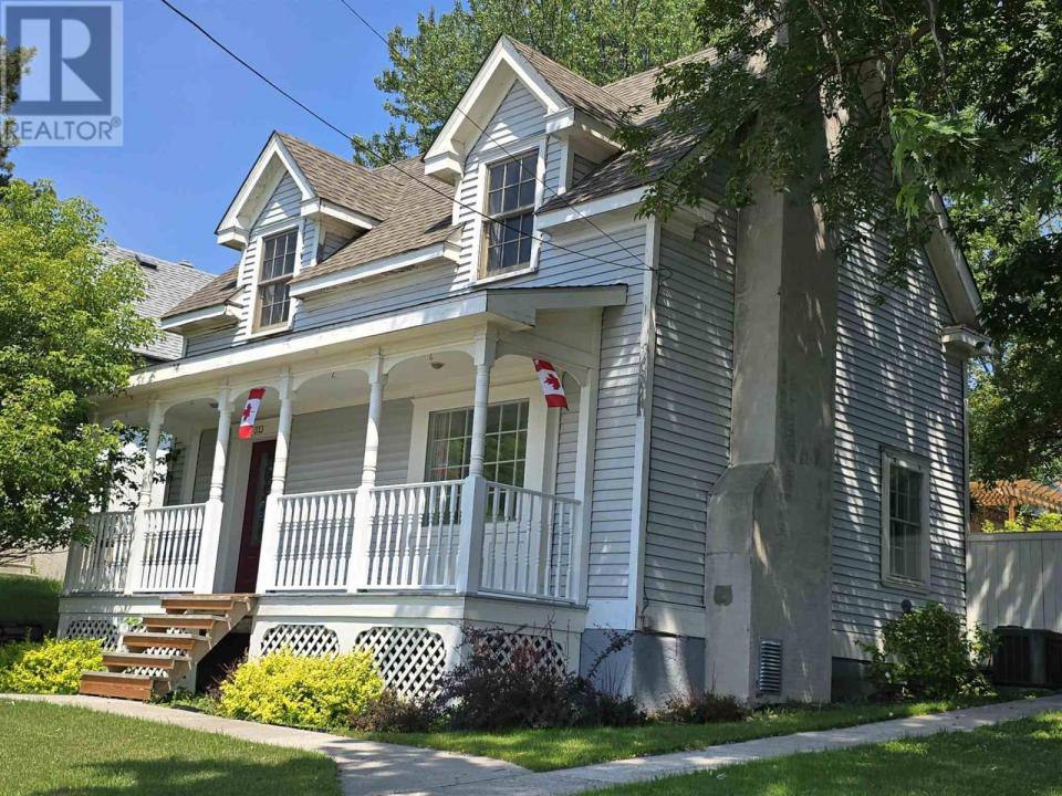 313 VETERANS DR, Kenora, Ontario P9N 4K3, Canada