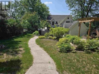 313 VETERANS DR, Kenora, Ontario P9N 4K3, Canada