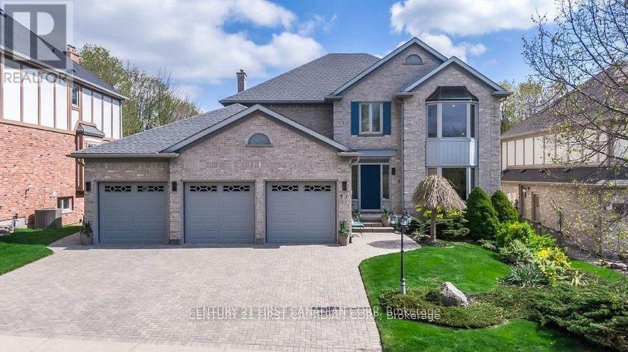 31 GLENRIDGE CRESCENT, London North (north A), Ontario N6G 4W5, Canada