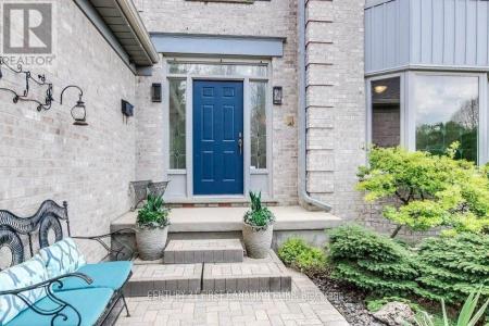 31 GLENRIDGE CRESCENT, London North (north A), Ontario N6G 4W5, Canada