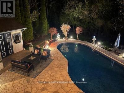 31 GLENRIDGE CRESCENT, London North (north A), Ontario N6G 4W5, Canada