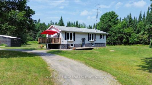 281 CRAWFORD ROAD, Bancroft, أونتاريو K0L 2L0, كندا
