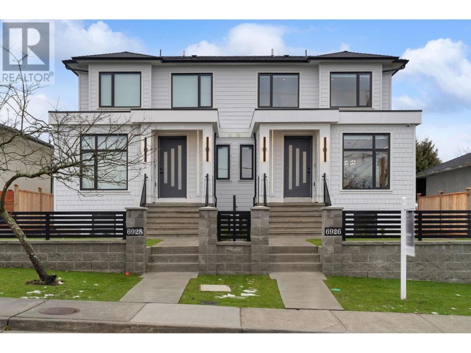 6926 CARNEGIE STREET, Burnaby, ブリティッシュコロンビア V5B 1Y5, カナダ