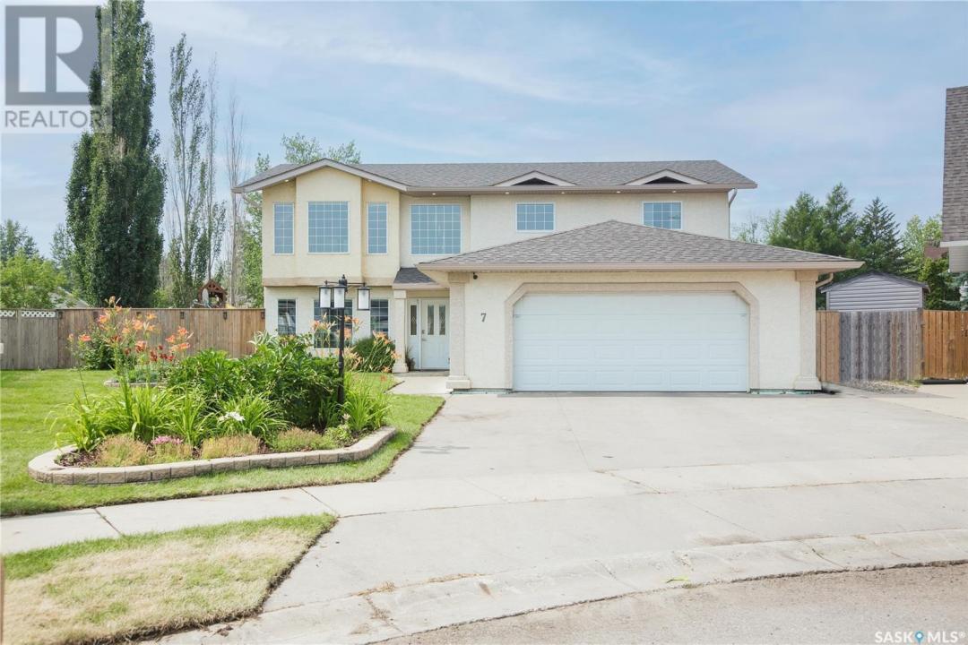 7 MEAGHER PLACE, Prince Albert, Saskatchewan S6X 1C3, Canada