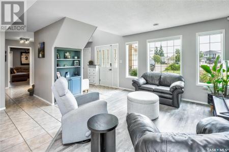 7 MEAGHER PLACE, Prince Albert, Saskatchewan S6X 1C3, Canada