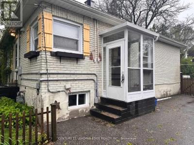 92 THICKSON ROAD NORTH, Whitby (blue Grass Meadows), Онтарио L1N 3R1, Канада