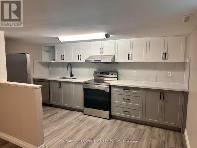 92 THICKSON ROAD NORTH, Whitby (blue Grass Meadows), Онтарио L1N 3R1, Канада