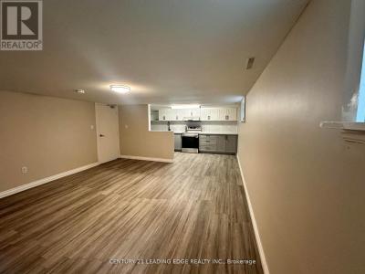 92 THICKSON ROAD NORTH, Whitby (blue Grass Meadows), Онтарио L1N 3R1, Канада
