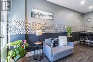 17 MONTCALM AVENUE, Toronto (briar Hill-belgravia), Ontario M6E 4N5, Canada