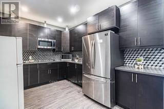 17 MONTCALM AVENUE, Toronto (briar Hill-belgravia), Ontario M6E 4N5, Canada
