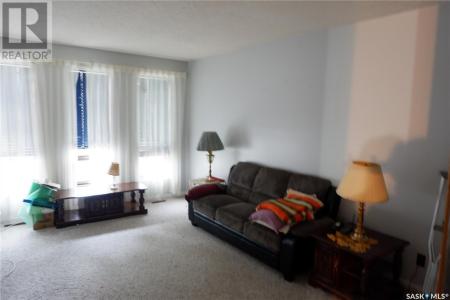 235 KING STREET, Coronach, Saskatchewan S0H 0Z0, Canada