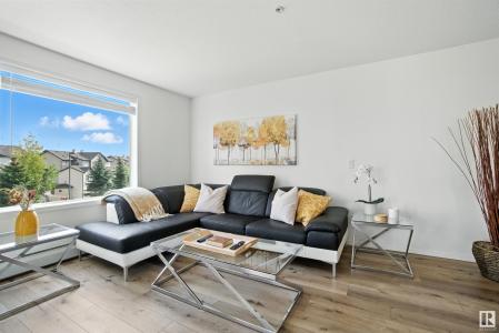 40 SUMMERWOOD BOULEVARD, Sherwood Park, 앨버타주 T8H 0C2, 캐나다