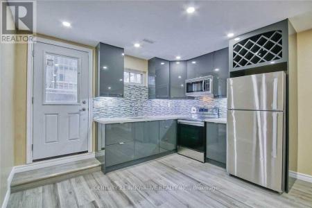 359 RATHBURN ROAD, Toronto (islington-city Centre West), Ontario M9B 2M2, Canada