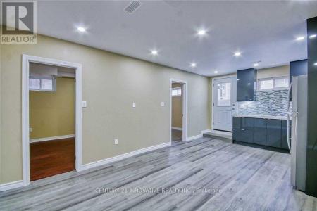 359 RATHBURN ROAD, Toronto (islington-city Centre West), Ontario M9B 2M2, Canada
