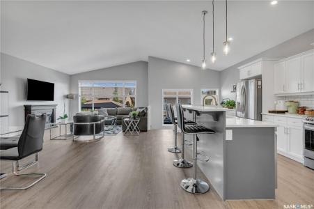 4707 TAYLOR CRESCENT, Regina, Саскачеван S4X 4T6, Канада