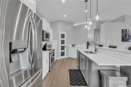 4707 TAYLOR CRESCENT, Regina, Саскачеван S4X 4T6, Канада