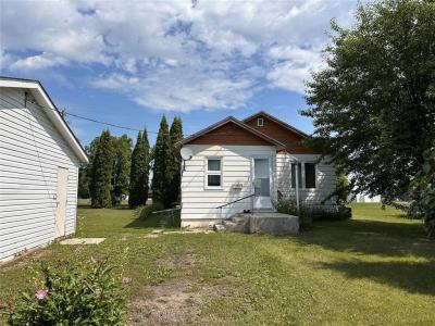 23 SOUTH RAILWAY STREET, Strathclair, Manitoba R0J 2C0, Canada
