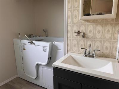 23 SOUTH RAILWAY STREET, Strathclair, Manitoba R0J 2C0, Canada