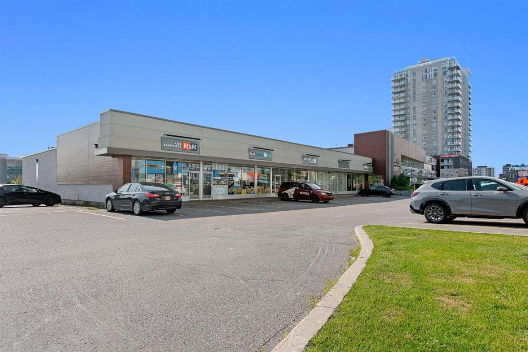 400 Boul. St-Joseph, Gatineau (Hull), ケベック J8Y 3Y7, カナダ
