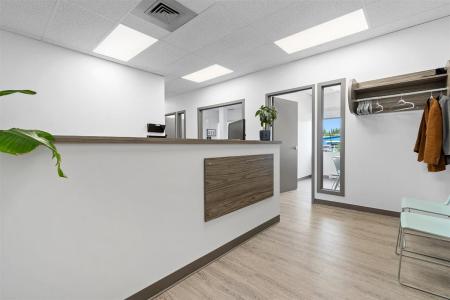 400 Boul. St-Joseph, Gatineau (Hull), ケベック J8Y 3Y7, カナダ