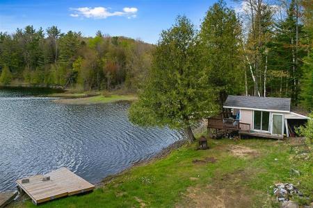 9437 Ch. du Lac-des-Loups, Pontiac, Quebec J0X 2V0, Kanada