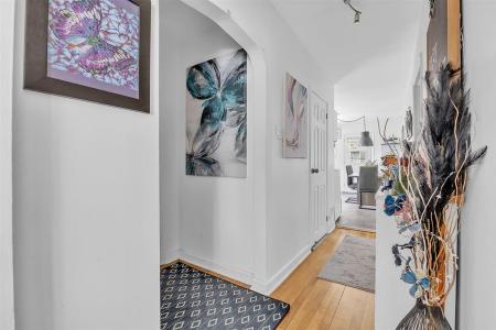 287 Rue Champlain, Gatineau (Hull), Quebec J8X 3S3, Canada