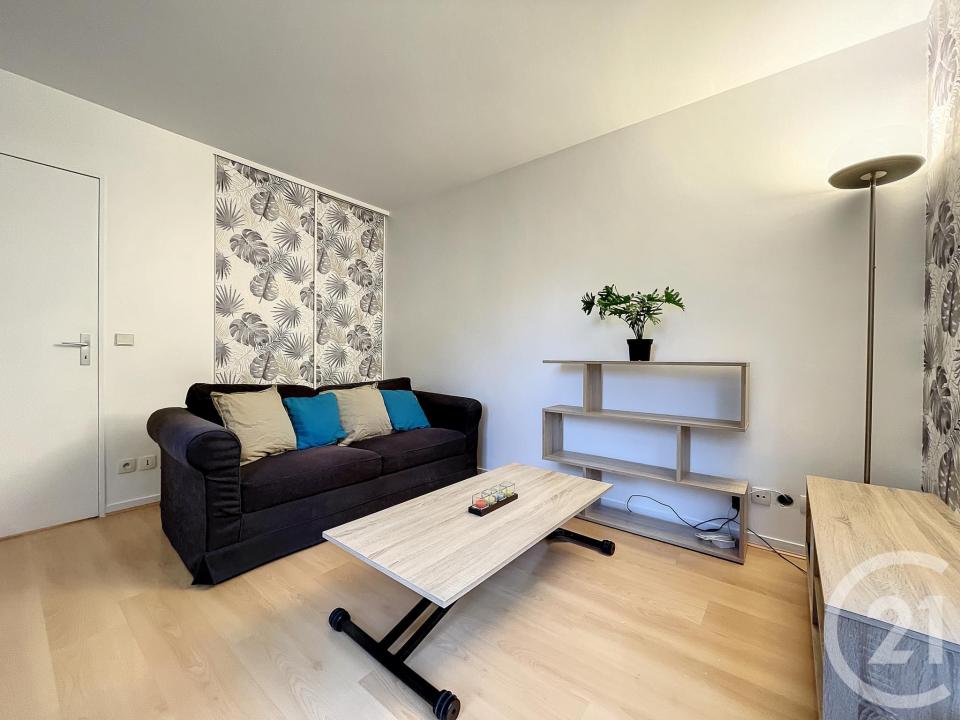 Suresnes, Île-de-France 92150, Pháp