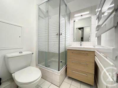 Suresnes, Île-de-France 92150, Pháp