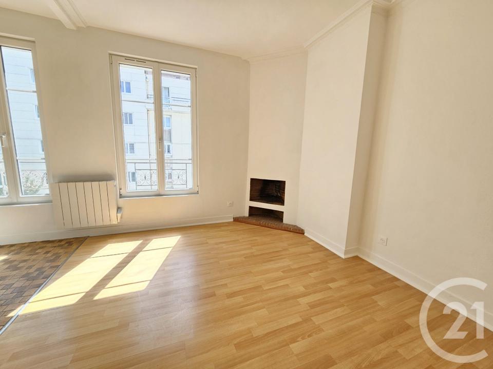 Puteaux, Île-de-France 92800, Francia
