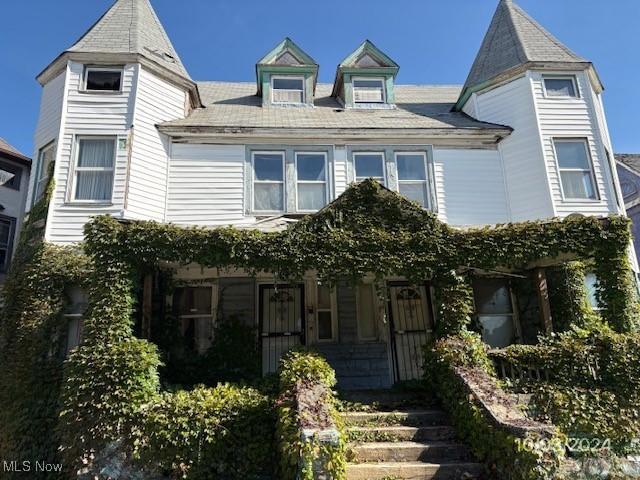 1737 Lakefront Avenue, East Cleveland, Ohio 44112, USA