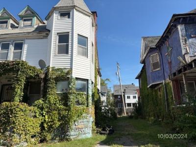 1737 Lakefront Avenue, East Cleveland, Ohio 44112, USA