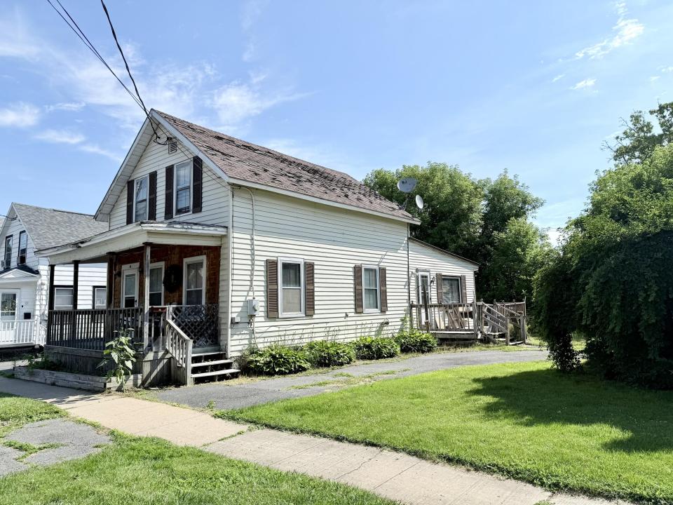 14 Champlain Street, Plattsburgh, New York 12901, Amerika Birleşik Devletleri