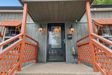 620 North Jackson Street, Litchfield, Illinois 62056, USA