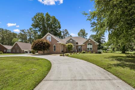 142 Heritage Circle, Manchester, Tennessee 37355, USA