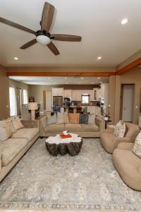 1709 W Riverside Drive, Carlsbad, New Messico 88220, Stati Uniti