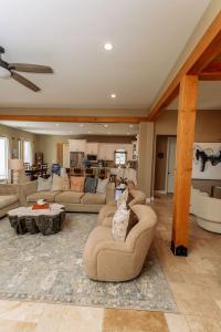 1709 W Riverside Drive, Carlsbad, New Messico 88220, Stati Uniti