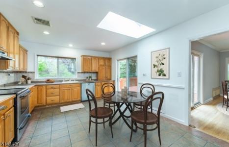 330 Morris Ave, Mountain Lakes Boro, ניו ג'רזי 07046-1605, ארצות הברית של אמריקה