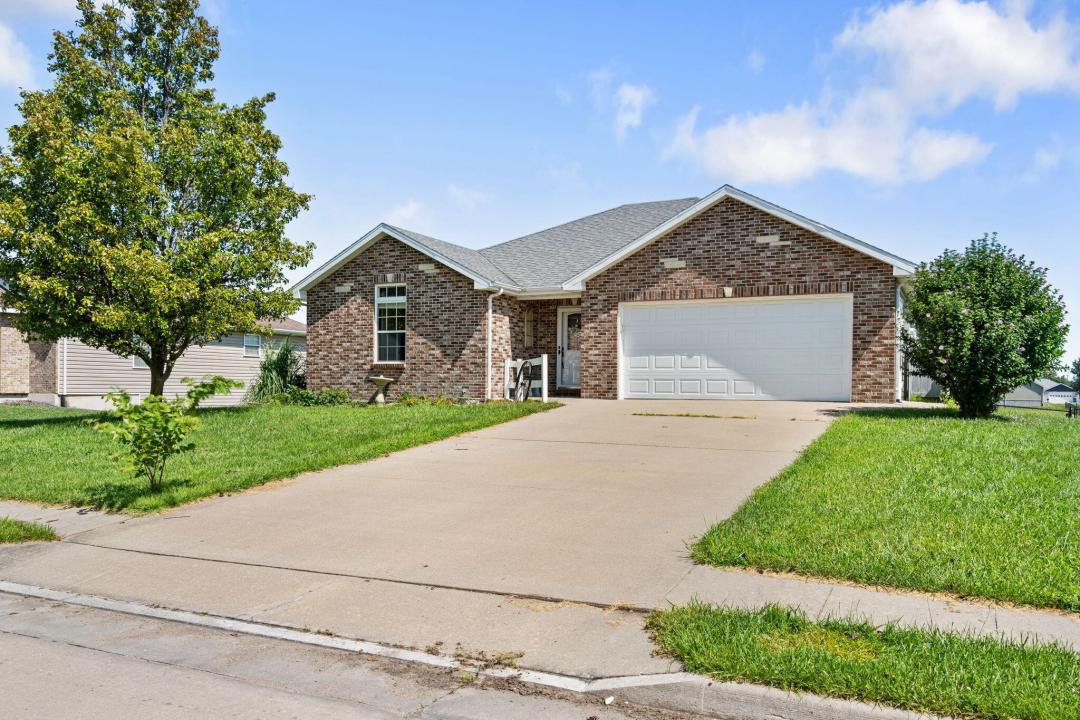 295 BROOKSTONE DR, Holts Summit, Missouri 65043, Estados Unidos